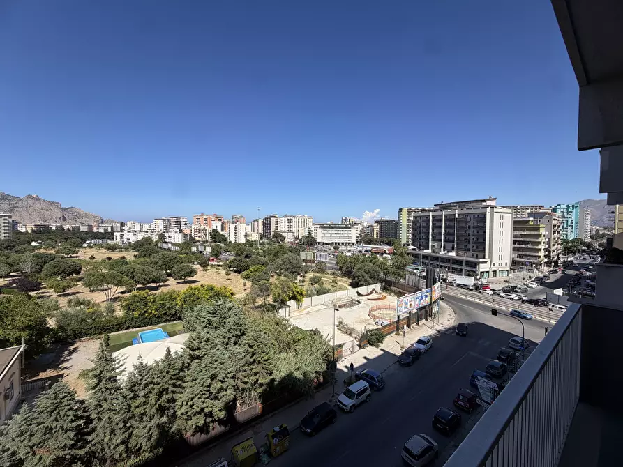 Immagine 6 di Pentalocale in vendita  in Via Uditore a Palermo