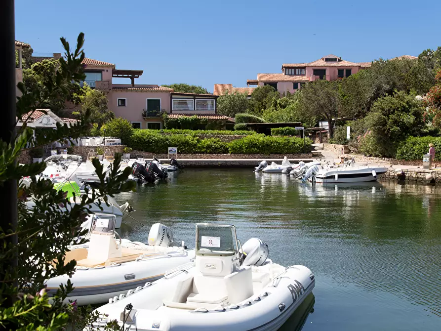 Immagine 52 di Villa in vendita  in Via Andrea Campesi 1 a Olbia