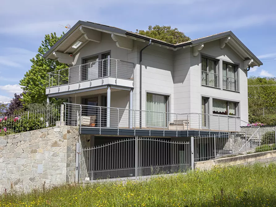 Immagine 21 di Villa in vendita  in Via Colombèe 11 a Colico