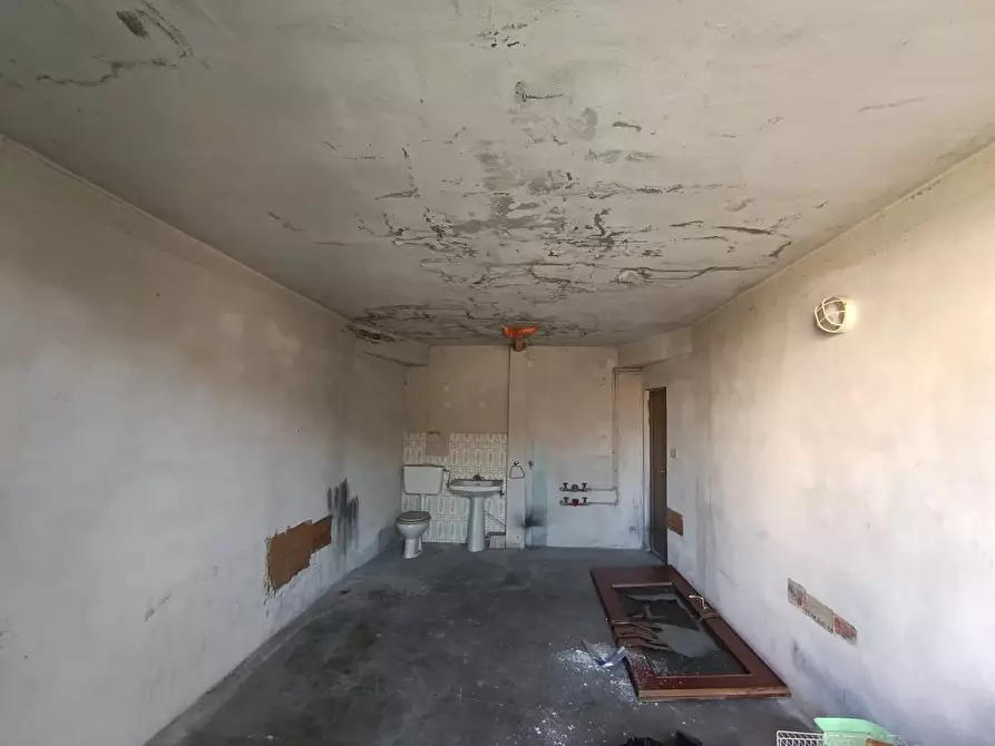 Immagine 31 di Quadrilocale in vendita  a Fornovo Di Taro