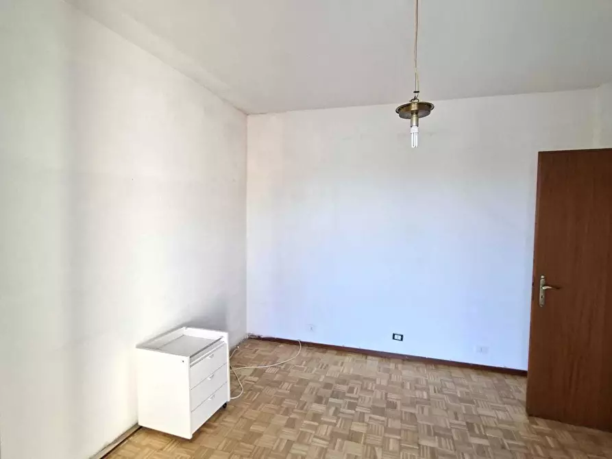 Immagine 31 di Trilocale in vendita  a Medesano