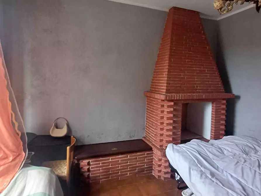 Immagine 8 di Trilocale in vendita  a Fornovo Di Taro