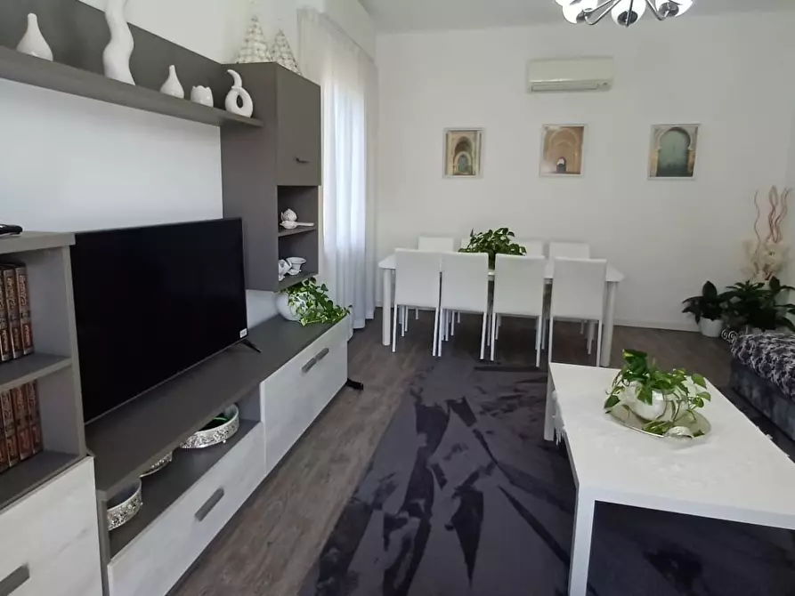 Immagine 6 di Trilocale in vendita  a Medesano