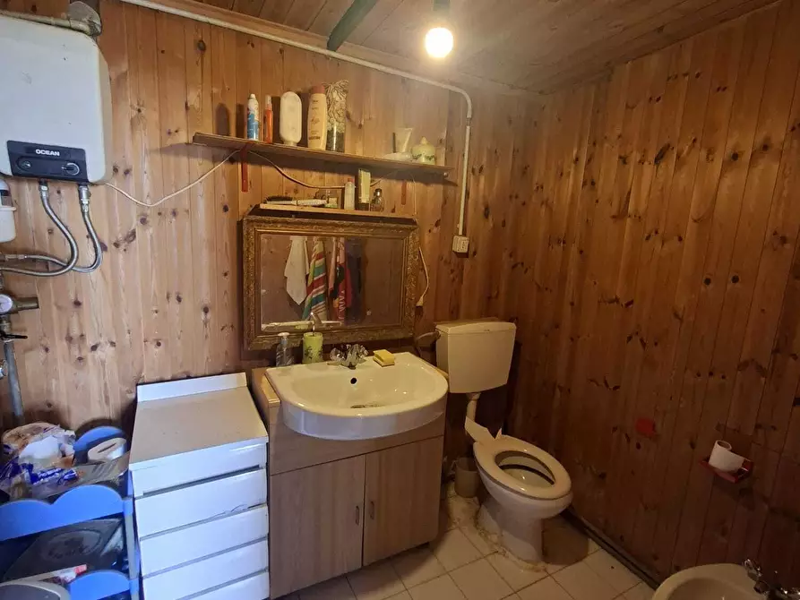 Immagine 22 di Casa indipendente in vendita  a Medesano