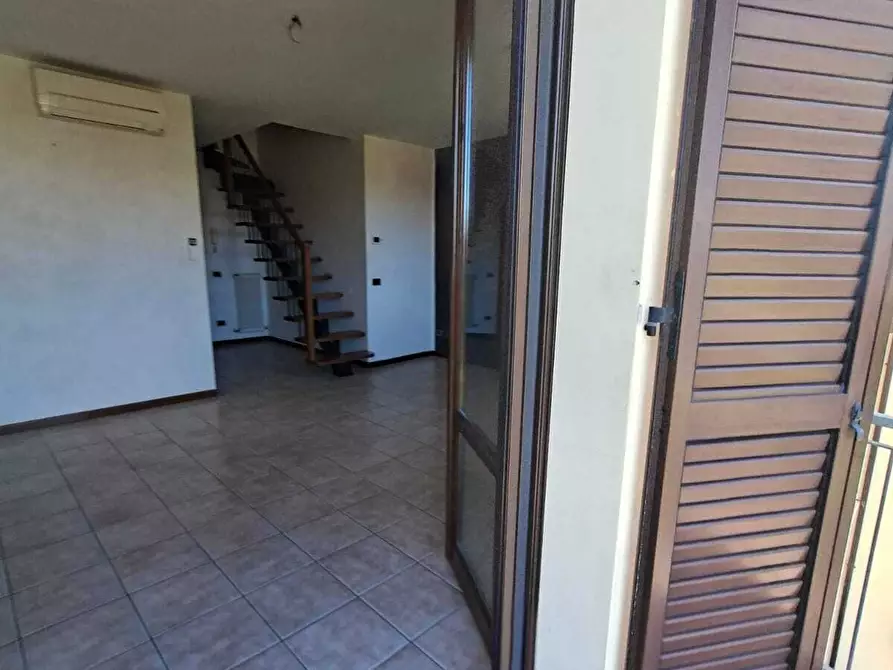 Immagine 11 di Monolocale in vendita  a Medesano
