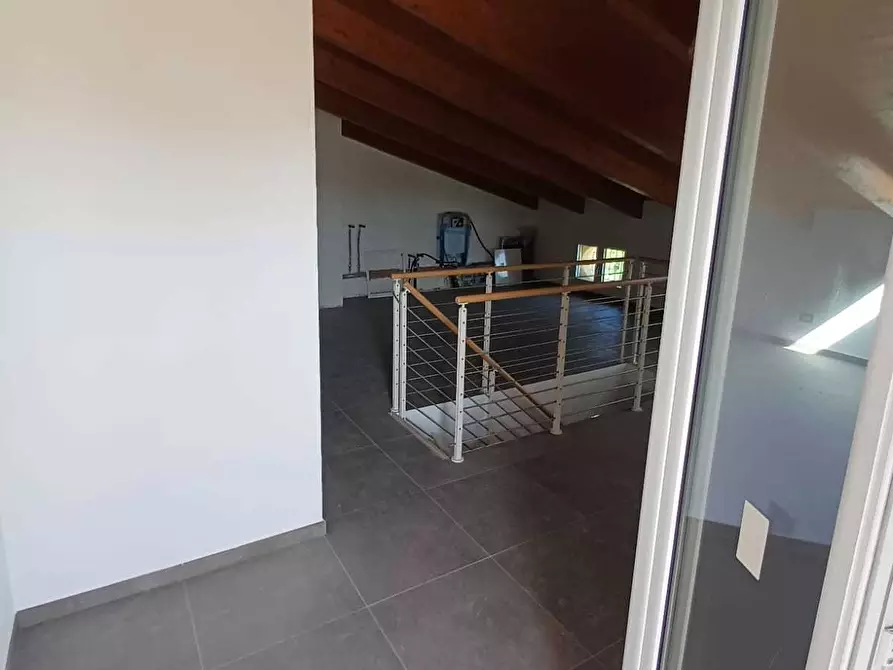 Immagine 41 di Trilocale in vendita  a Medesano