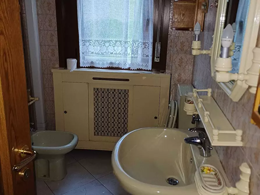 Immagine 23 di Trilocale in vendita  a Fornovo Di Taro