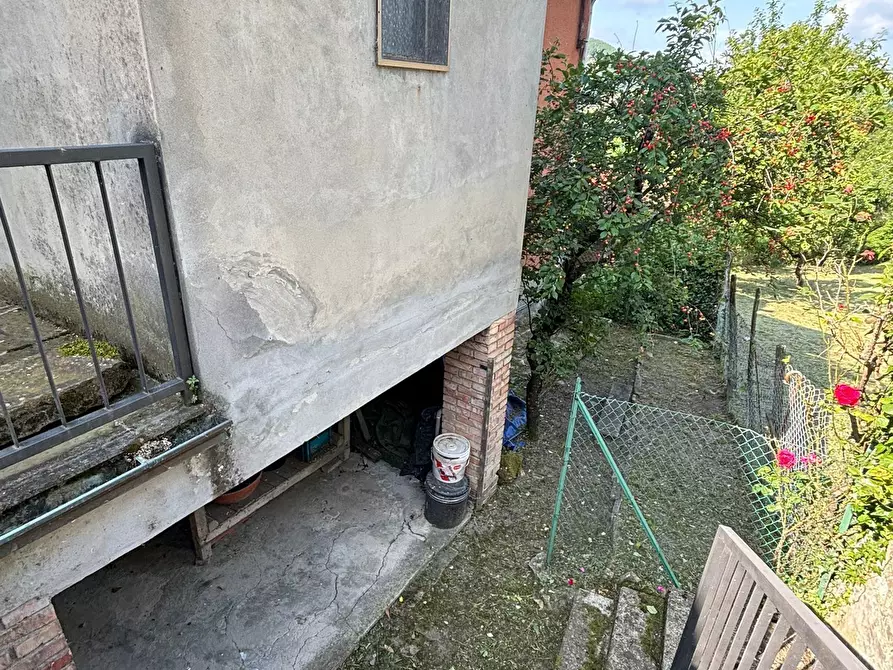 Immagine 9 di Porzione di casa in vendita  a Terenzo