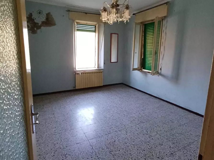 Immagine 20 di Trilocale in vendita  a Varano De' Melegari