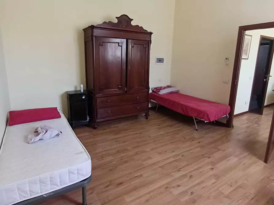 Immagine 14 di Bilocale in affitto  a Parma