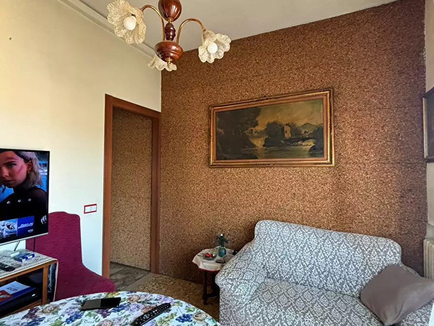 Immagine 26 di Trilocale in vendita  a Fornovo Di Taro