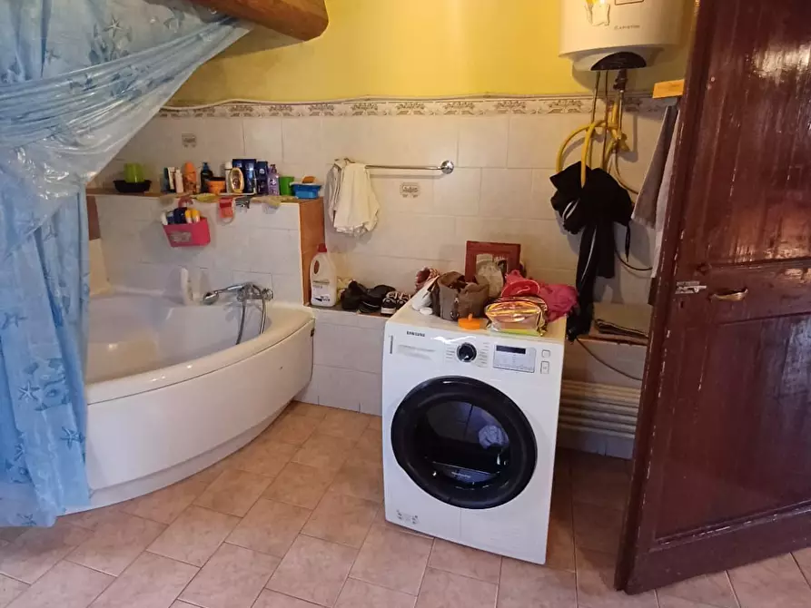 Immagine 17 di Trilocale in vendita  a Fornovo Di Taro