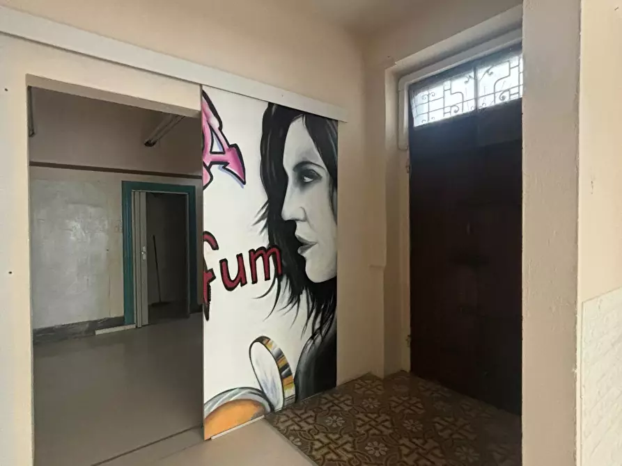 Immagine 16 di Locale commerciale in affitto  a Fornovo Di Taro