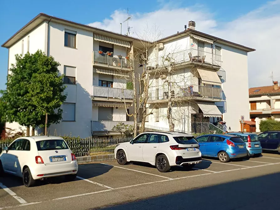 Immagine 1 di Trilocale in vendita  a Medesano