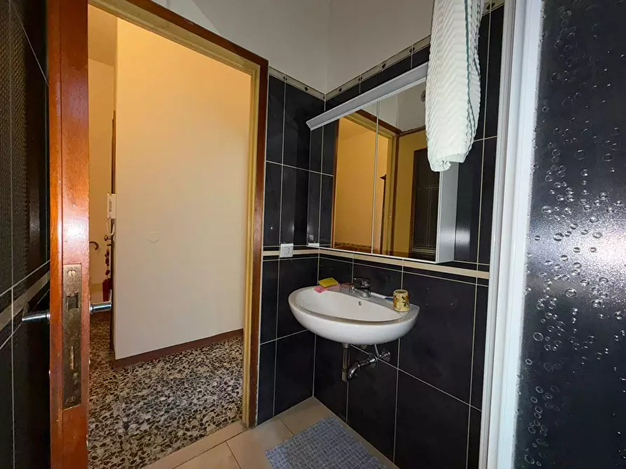 Immagine 12 di Bilocale in vendita  a Fornovo Di Taro