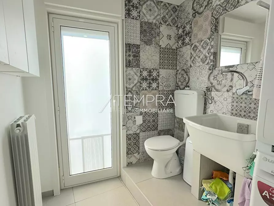 Immagine 19 di Appartamento in vendita  in VIA PASCAL a Adrano