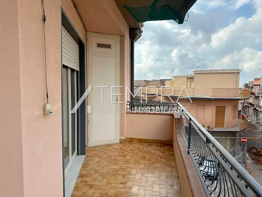 Immagine 3 di Appartamento in vendita  a Adrano