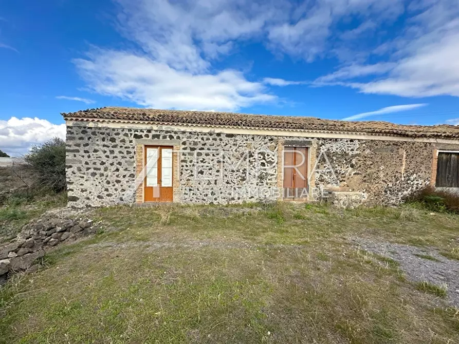 Immagine 5 di Rustico / casale in vendita  a Adrano