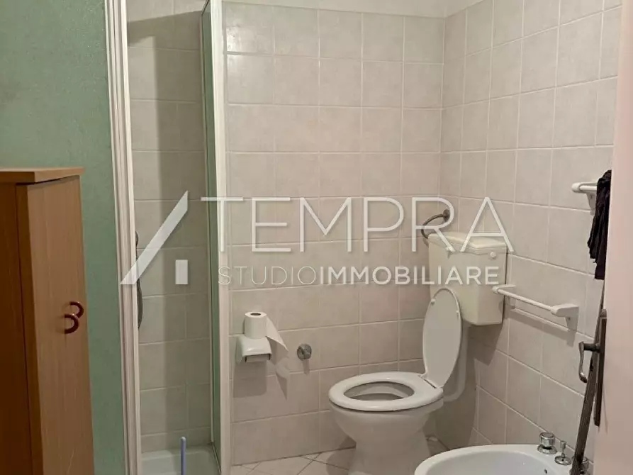 Immagine 8 di Casa indipendente in vendita  a Adrano