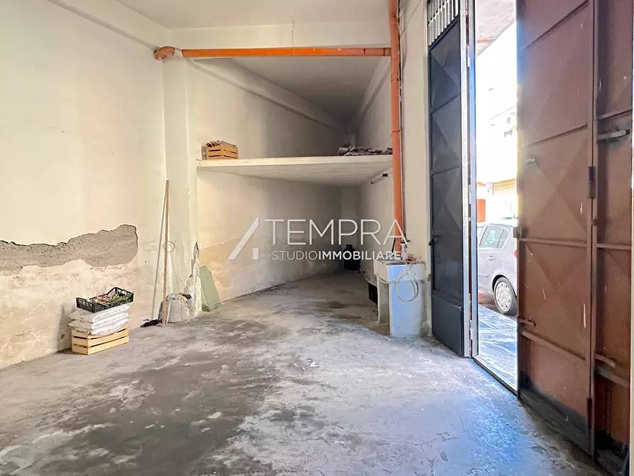 Immagine 26 di Appartamento in vendita  in via archeologica 12 a Adrano