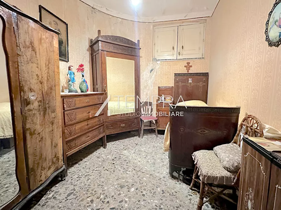 Immagine 16 di Casa indipendente in vendita  in Via Costa 22 a Adrano