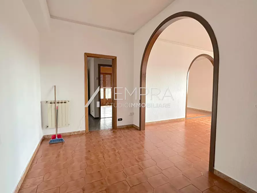 Immagine 7 di Appartamento in vendita  in Via Gaezza 3 a Adrano