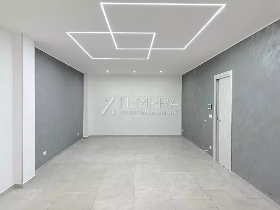 Immagine 1 di Casa indipendente in vendita  a Adrano