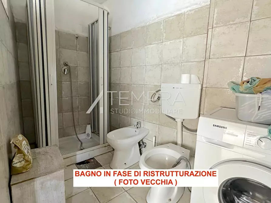 Immagine 16 di Appartamento in vendita  in Via Cipollone a Adrano