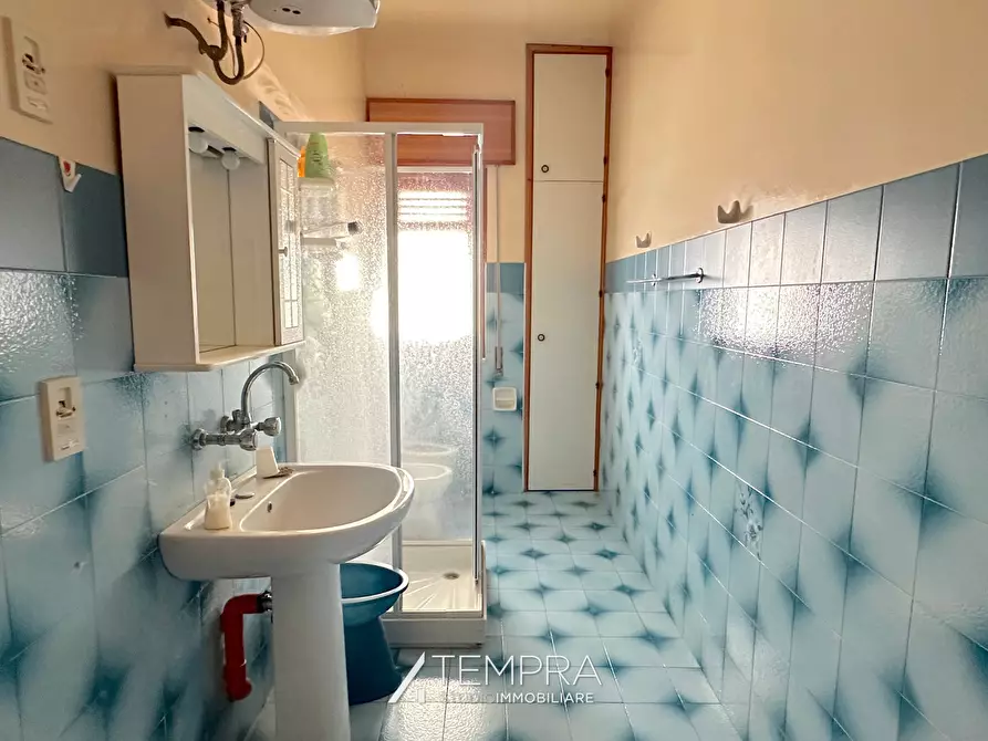 Immagine 14 di Casa indipendente in vendita  in VIA ALBERT EINSTEIN 9 a Adrano