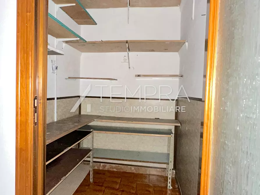 Immagine 19 di Appartamento in vendita  in Via Gaezza 3 a Adrano