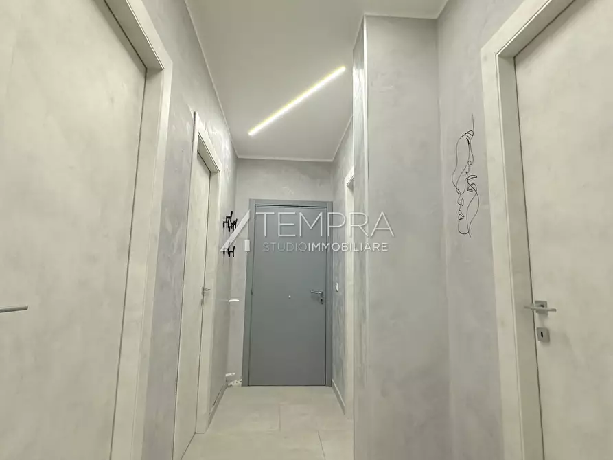 Immagine 16 di Casa indipendente in vendita  a Adrano