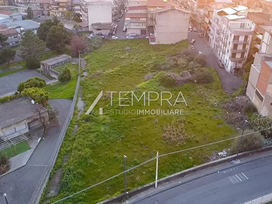 Immagine 3 di Terreno industriale in vendita  a Adrano