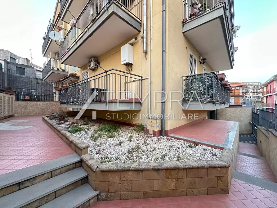 Immagine 30 di Appartamento in vendita  a Aci Castello