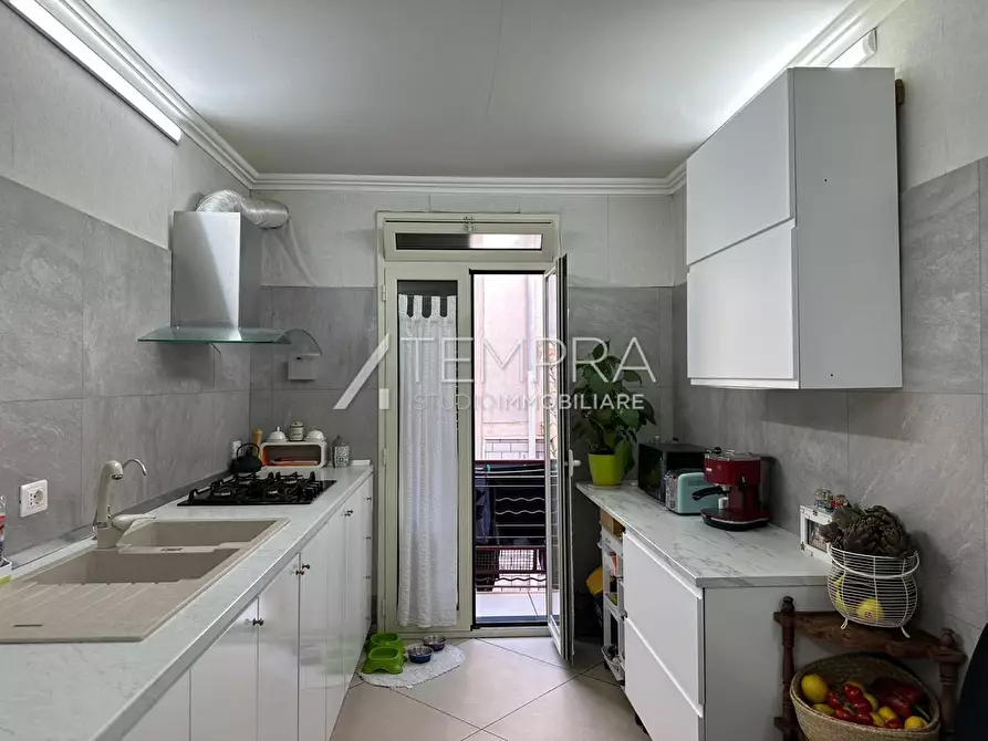 Immagine 23 di Casa indipendente in vendita  a Adrano