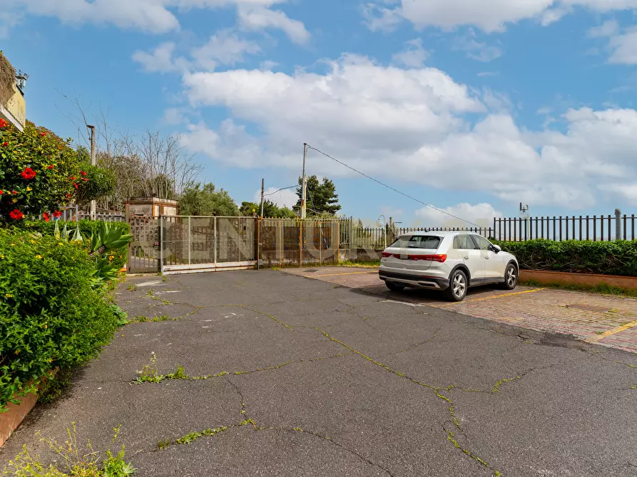 Immagine 68 di Villa in vendita  in Via Santa Rosa da Lima 17 a Catania