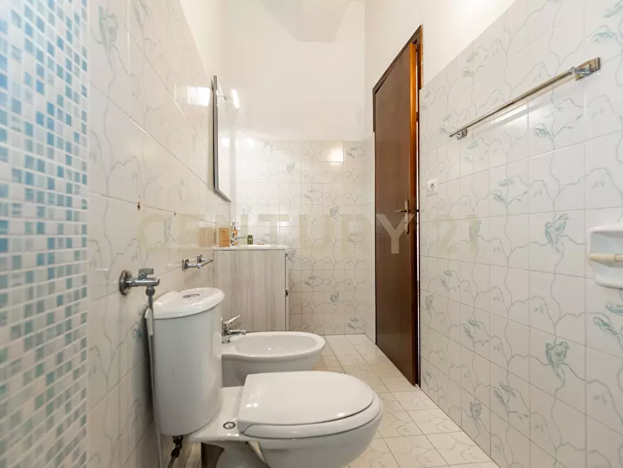 Immagine 18 di Trilocale in vendita  in Via Consolare Valeria 9797 a Sant'alessio Siculo