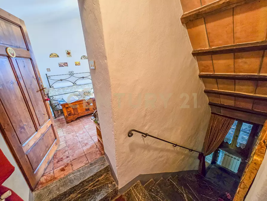 Immagine 10 di Casa bifamiliare in vendita  in Via Monte Rosa 1 a Semproniano