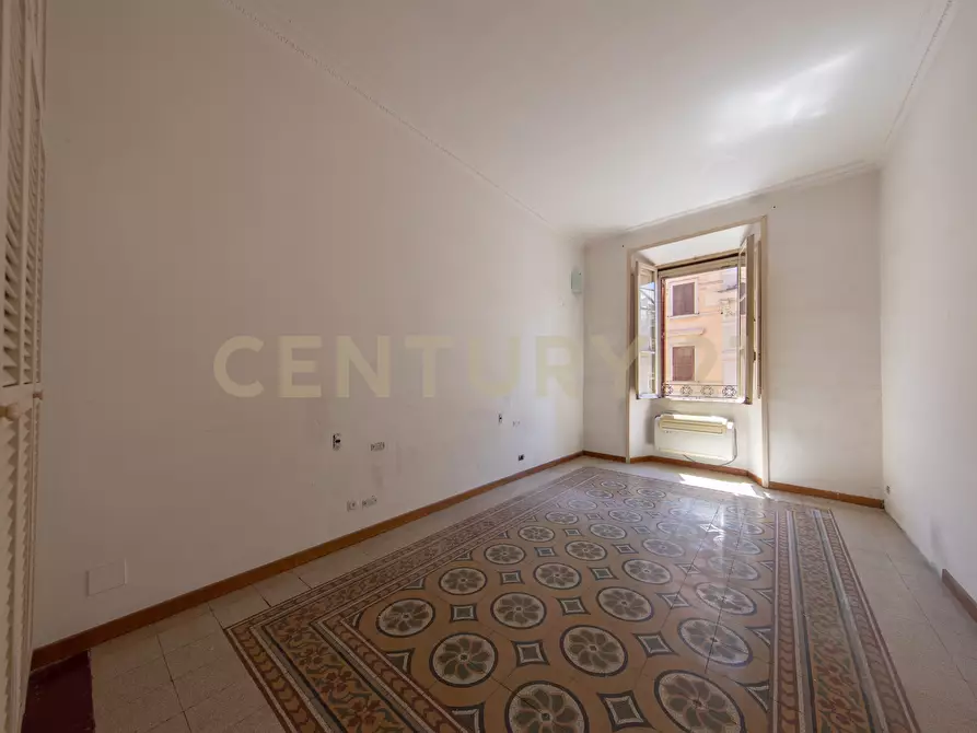 Immagine 21 di Quadrilocale in vendita  in Via Plinio 22 a Roma
