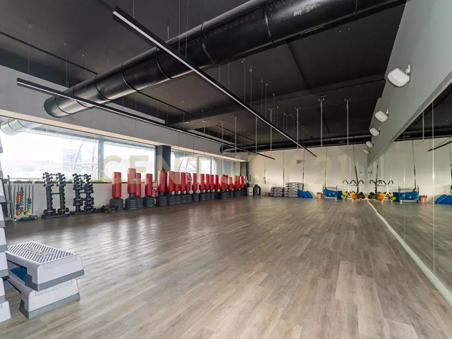 Immagine 26 di Attività commerciale in vendita  in Viale del Commercio a Misterbianco