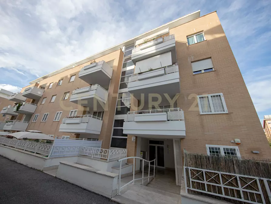 Immagine 27 di Bilocale in vendita  in Via Isotta Gaeta 15 a Roma