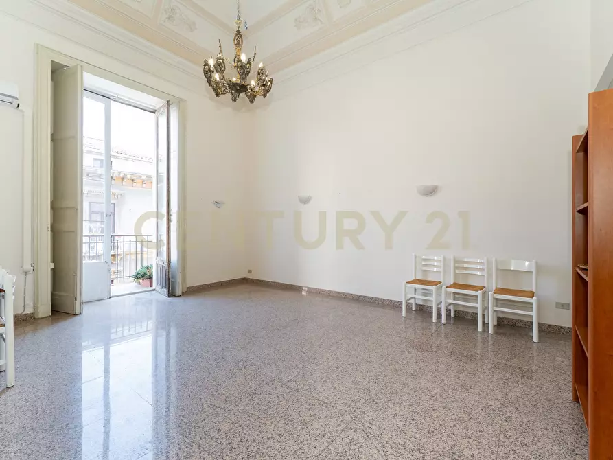 Immagine 2 di Bilocale in affitto  in Via Etnea 299 a Catania