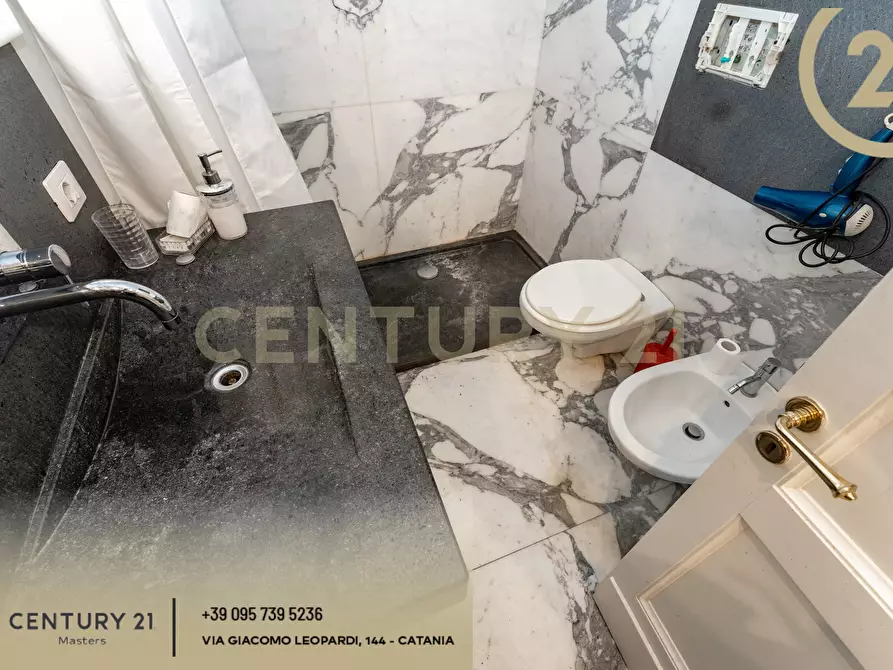 Immagine 45 di Casa indipendente in vendita  in Via Zaccà Rosolia 11 a Catania