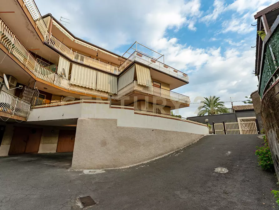 Immagine 27 di Appartamento in vendita  in Via dei Lillà 1 a Valverde