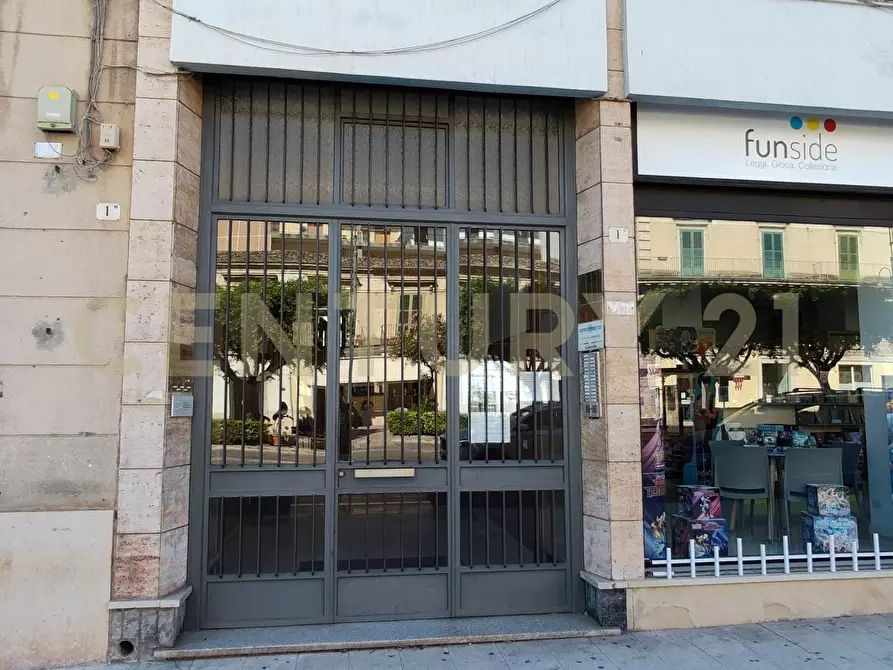 Immagine 6 di Pentalocale in vendita  in Corso Umberto I 1C a Modica