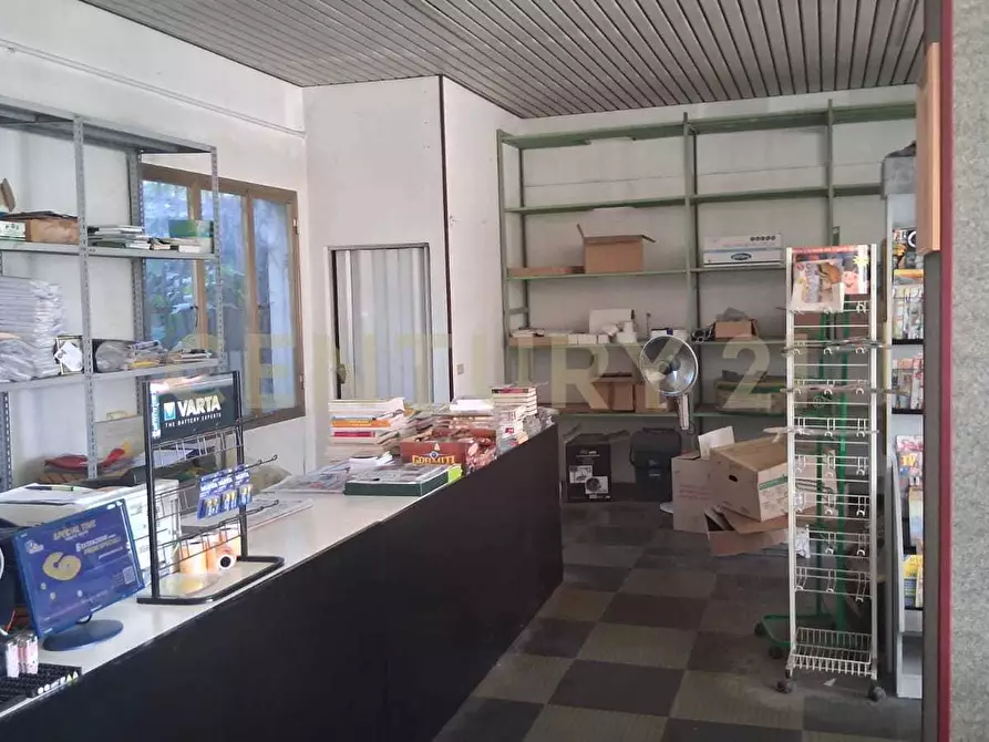 Immagine 28 di Locale commerciale in vendita  in Via San Giovanni Bosco 20 a Casaleone