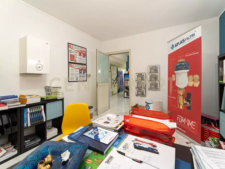 Immagine 15 di Ufficio in vendita  in Via Grazia Deledda 17/A a Catania