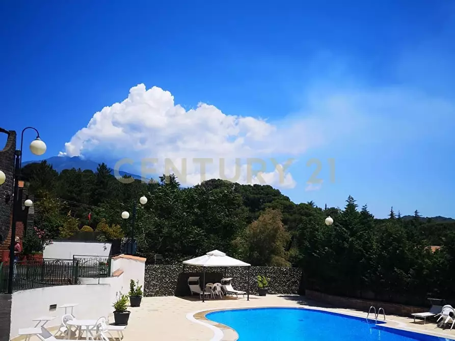 Immagine 4 di Albergo/B&B/Residence in vendita  in Via Etnea 163 a Nicolosi