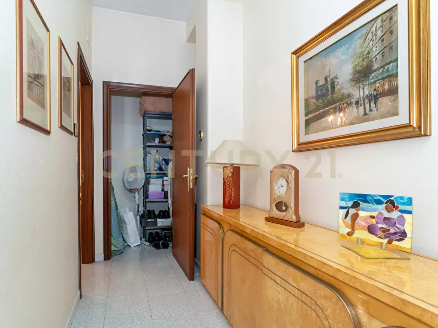 Immagine 32 di Quadrilocale in vendita  in Via Vincenzo Giuffrida 194 a Catania