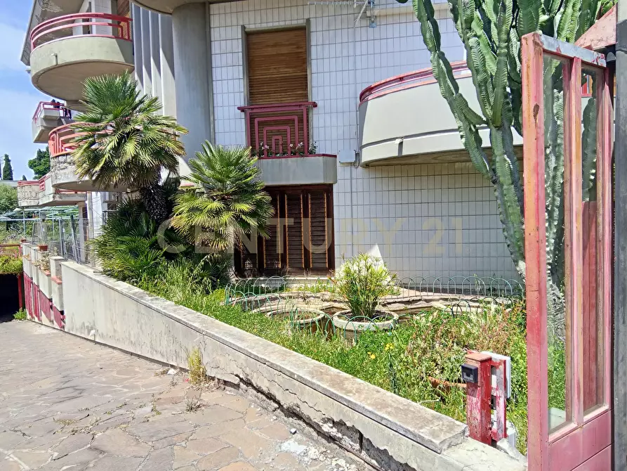 Immagine 21 di Garage in vendita  in Via Antonino di Sangiuliano 4 a Sant'agata Li Battiati