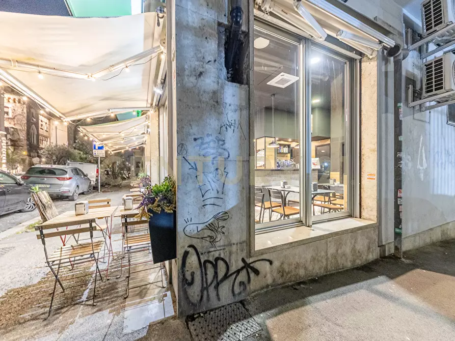 Immagine 13 di Bar / Ristorante in vendita  in Via Reno 2 a Roma